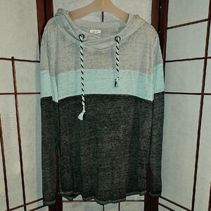 Maurices Colorblock Hooded Long Sleeve Top in Light Gray, Aqua, Charcoal